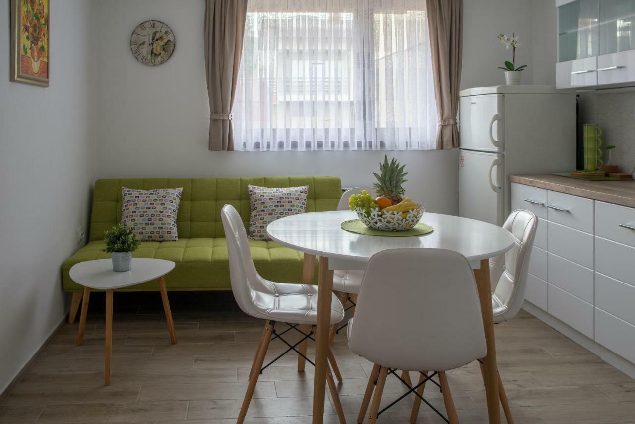 Apartment Vir Karlovac Exterior foto